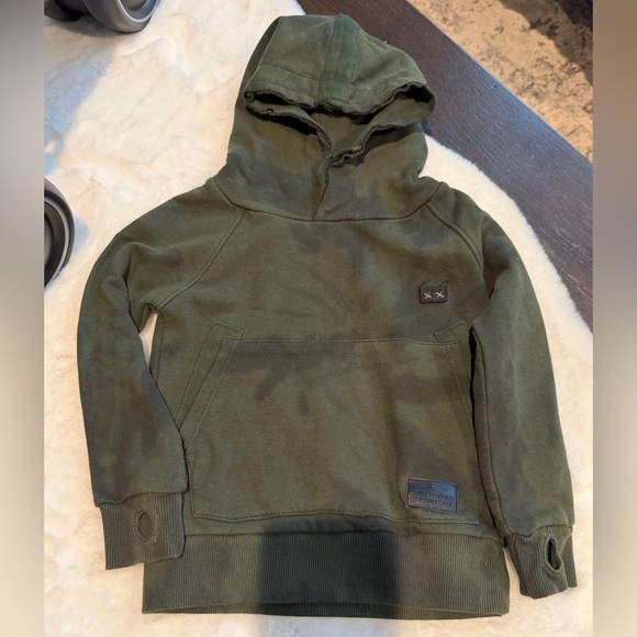 MUNSTER Hoodies & Sweats - $25 tops, $15 bottoms. Buy 3 pieces get 1 FREE‼️ - Picture 4 of 13